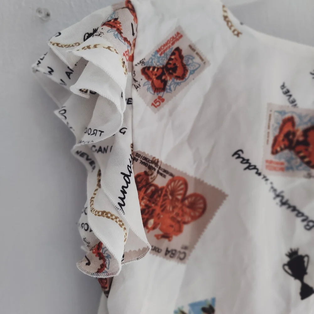 Graphic Print Blouse - Picture 4 of 4